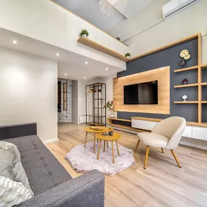 Rákóczi Stylish Entire Apartamento